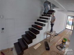 mounting wooden steps
